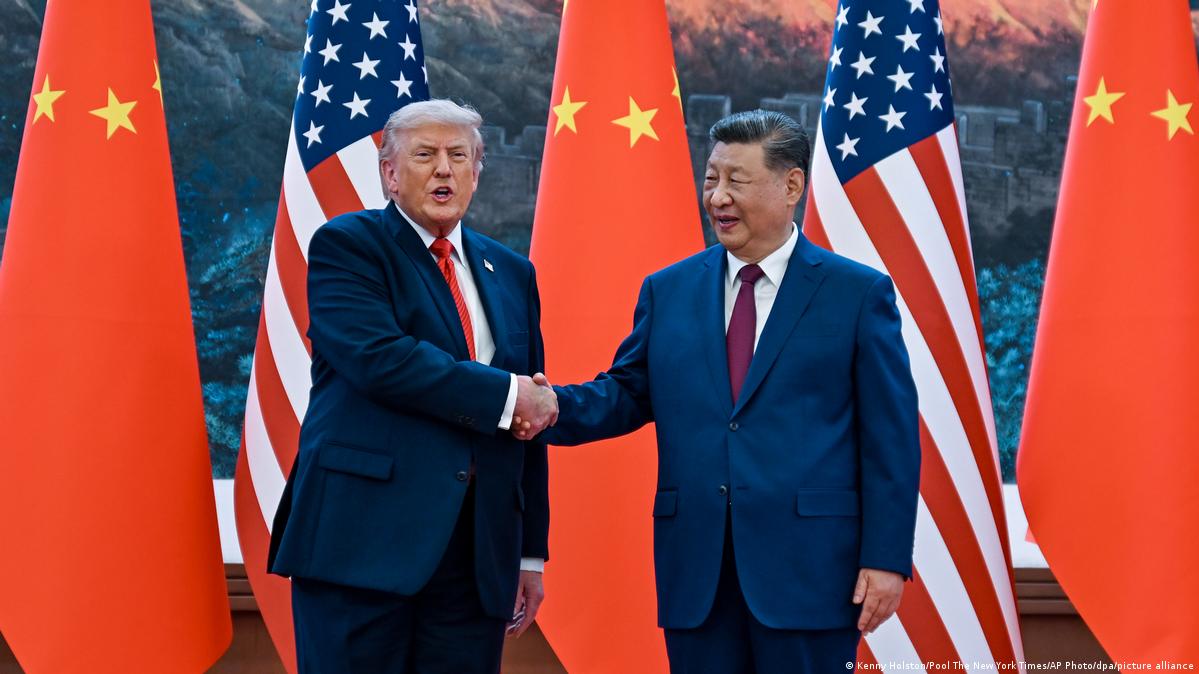 14日，特朗普向习近平发出访美邀请，请习近平于今年9月24日造访白宫。