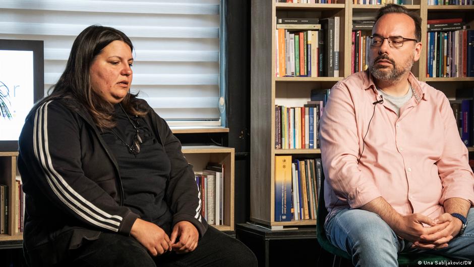 Tara Rukeci Milivojević iz Zrenjaninskog socijalnog foruma i Mario Reljanović iz Centra za dostojanstven rad