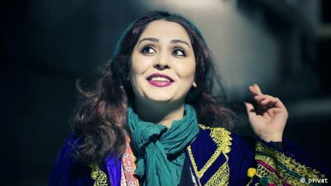 شوکا حسینی؛ شاعر و فعال فرهنگی