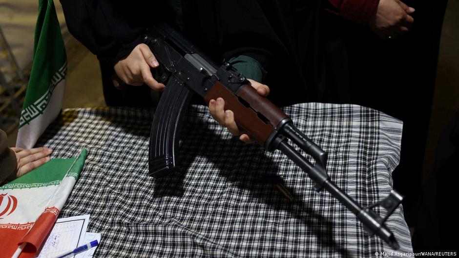 Middle East: Iran says any new attack will widen war