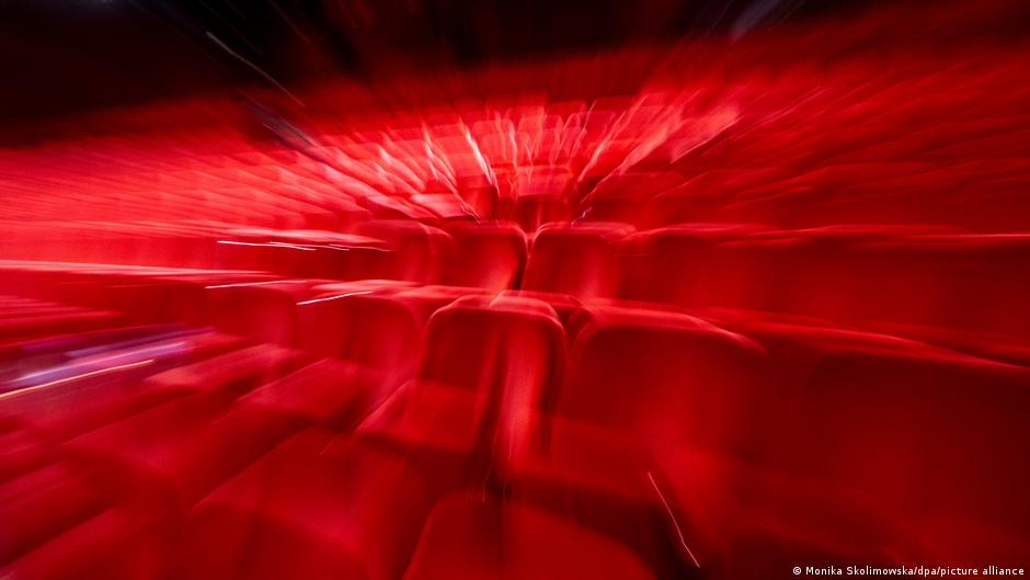 Театр немецкого Бохольта потерял более 600 кресел