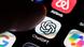 Imazh konceptual: Inteligjenca Artificiale 2026 - Logoja e ChatGPT në një telefon inteligjent