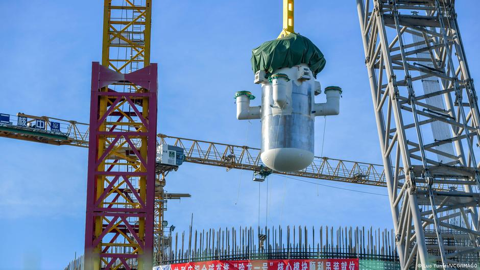 Małe reaktory jądrowe: obiecująca technologia czy przereklamowany pomysł?