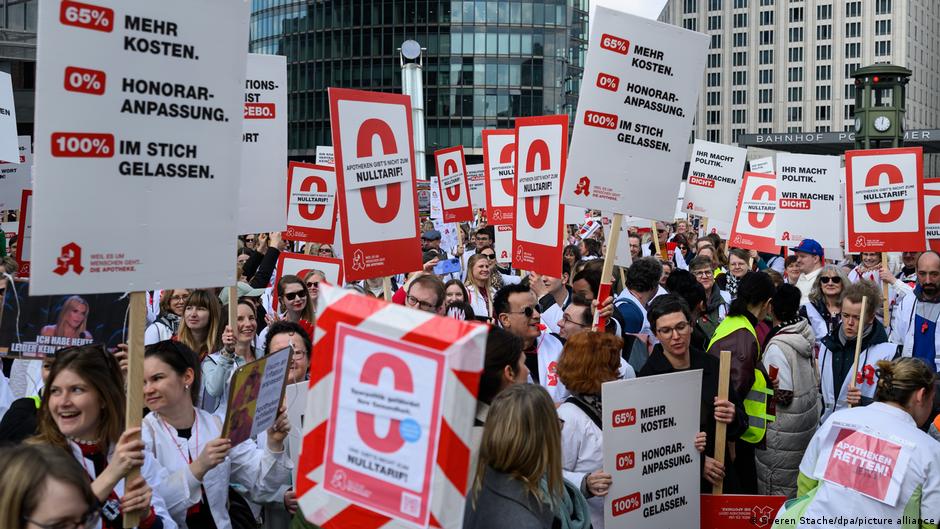 Germany news: Parliament approves reforms giving pharmacies more autonomy on vaccinations, prescriptions, tests