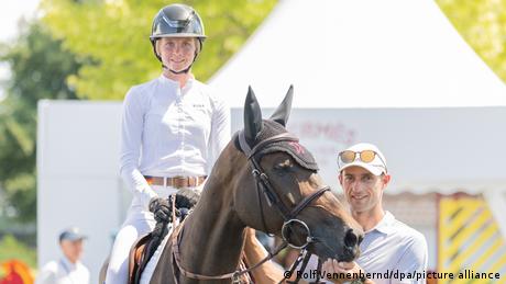 Liebe, Business, Pferde - Sophie Hinners und Richard Vogel