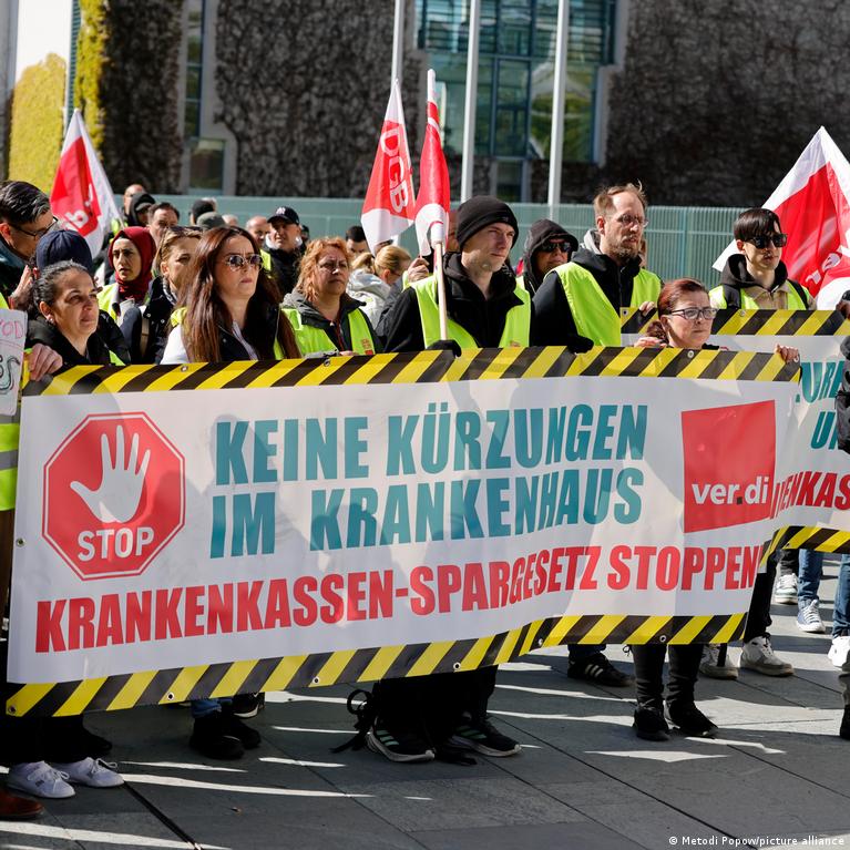 Germany: Bundestag passes controversial health care reform