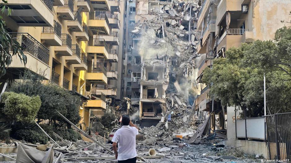 Israeli Airstrikes Target Lebanese Cities Amid Deteriorating Ceasefire Israeli Airstrikes Target Lebanese Cities Amid Deteriorating Ceasefire