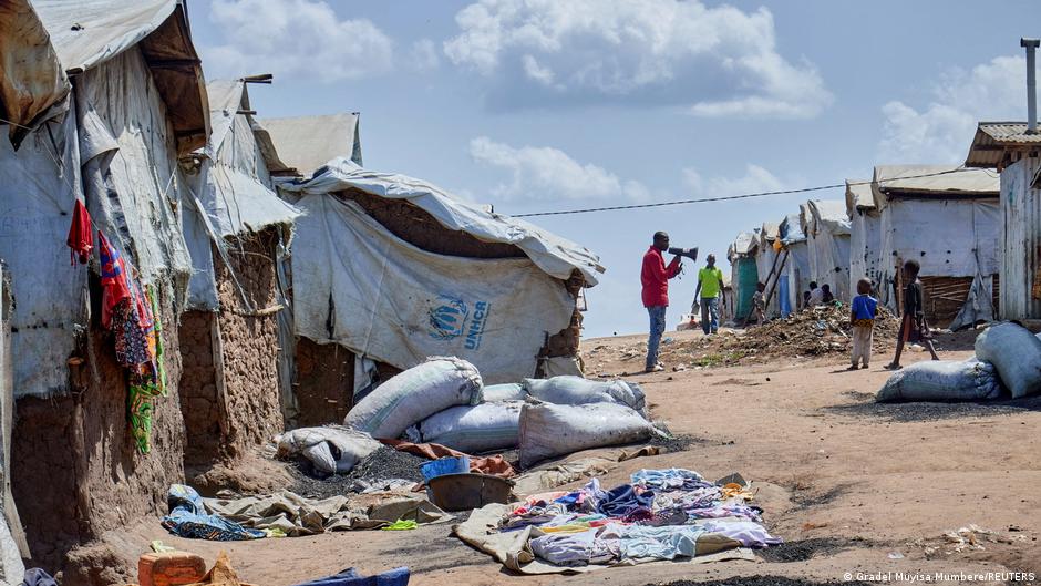 Ebola : dans le camp de Kigonze, la détresse des déplacés