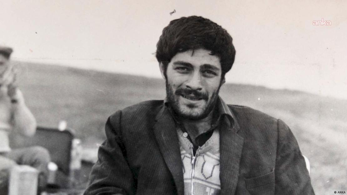 Kadir İnanır'ın gençlik yıllarından bir fotoğraf.
