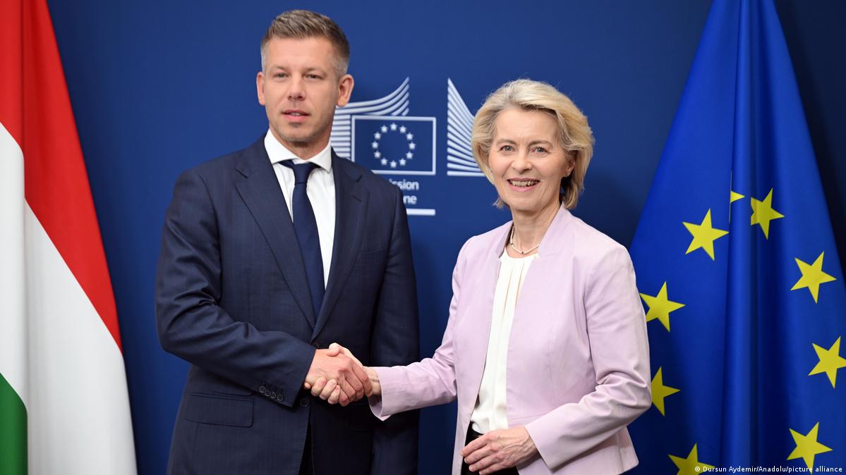 Hungarian Prime Minister Peter Magyar (L) meets with European Commission President Ursula von der Leyen (R) in Brussels, Belgium, on May 29, 2026.