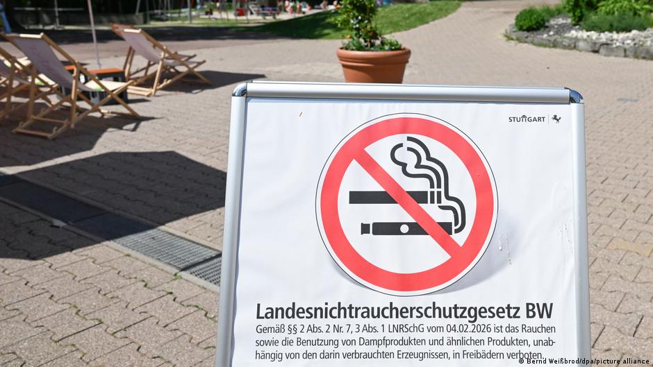 Baden-Württemberg restringe fumar en espacios públicos