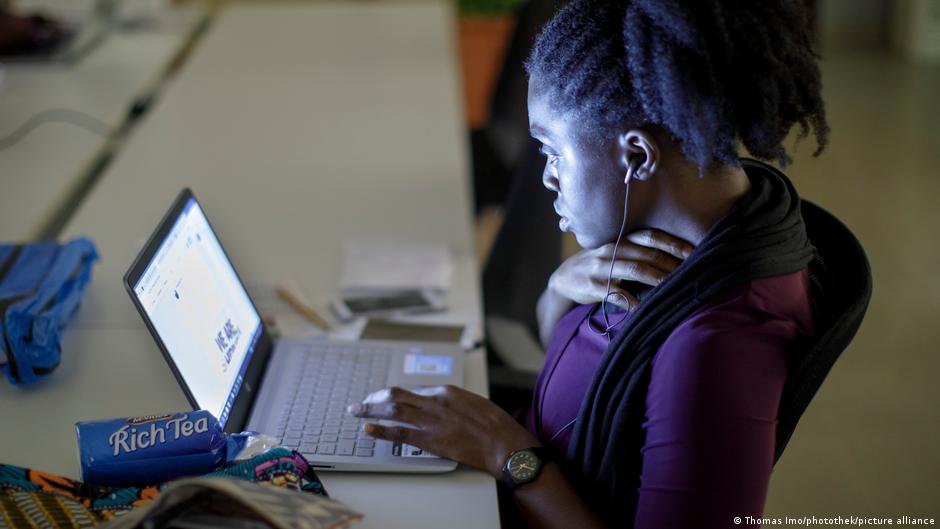 Keniya və Cənubi Afrika mediasında süni intellekt mövzusu araşdırılıb