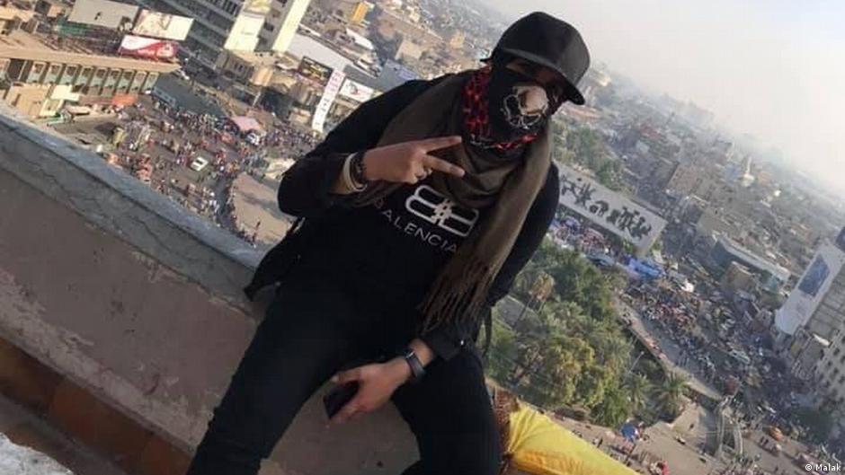 شابة عراقية تسعى للحرية