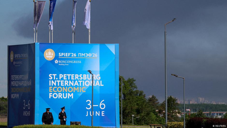 Ukrayna St. Peterburqa hücum etdi, Putin danışıqları rədd etdi