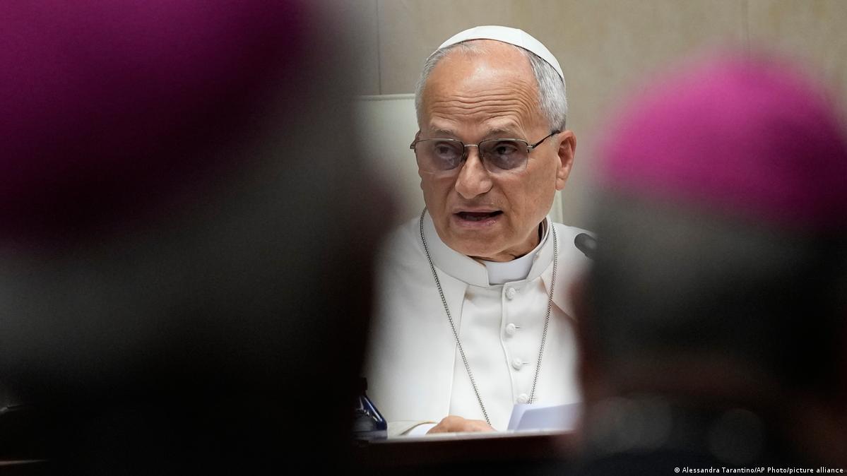 Papa Leo XIV İspaniya Episkoplar Konfransı ilə görüşür, Madriddə, 2026-cı il iyun 8
