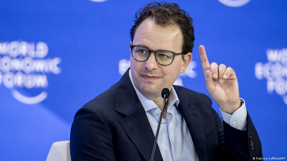 Anthropic boss Dario Amodei calls for AI slowdown