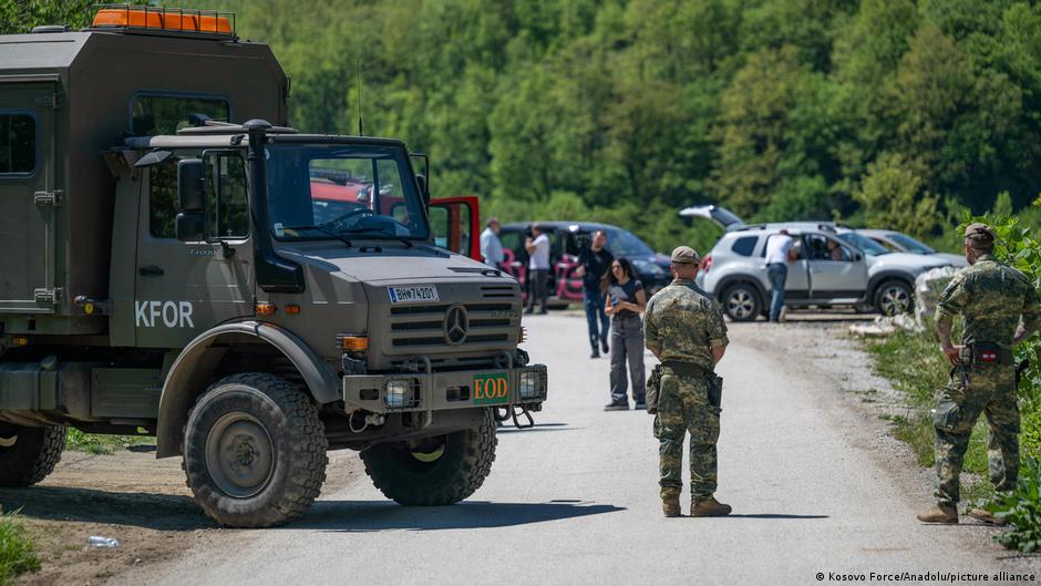 Kosova'daki NATO Birliği Küçültülüyor