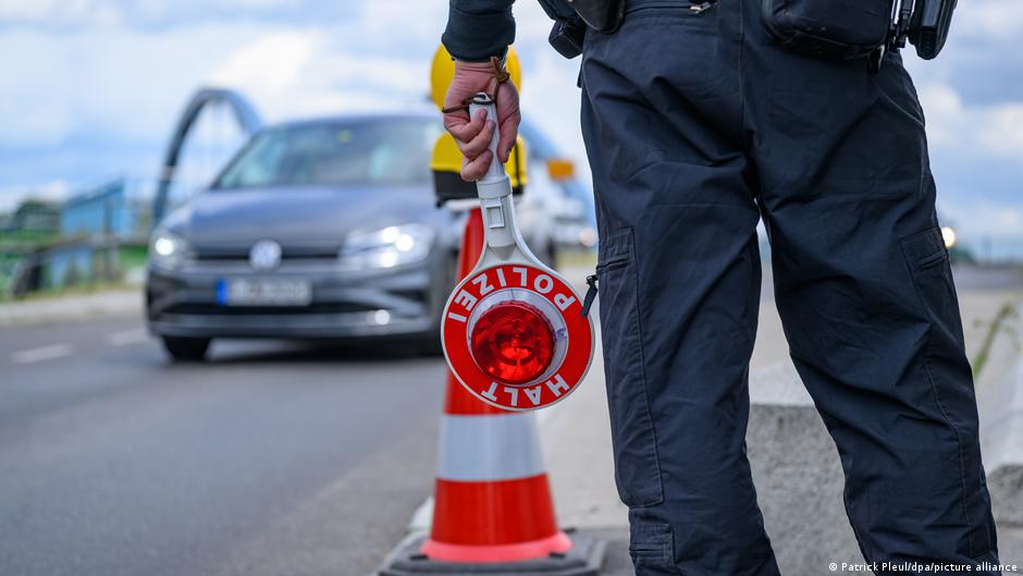 Число заявлений на убежище в Германии продолжило снижаться