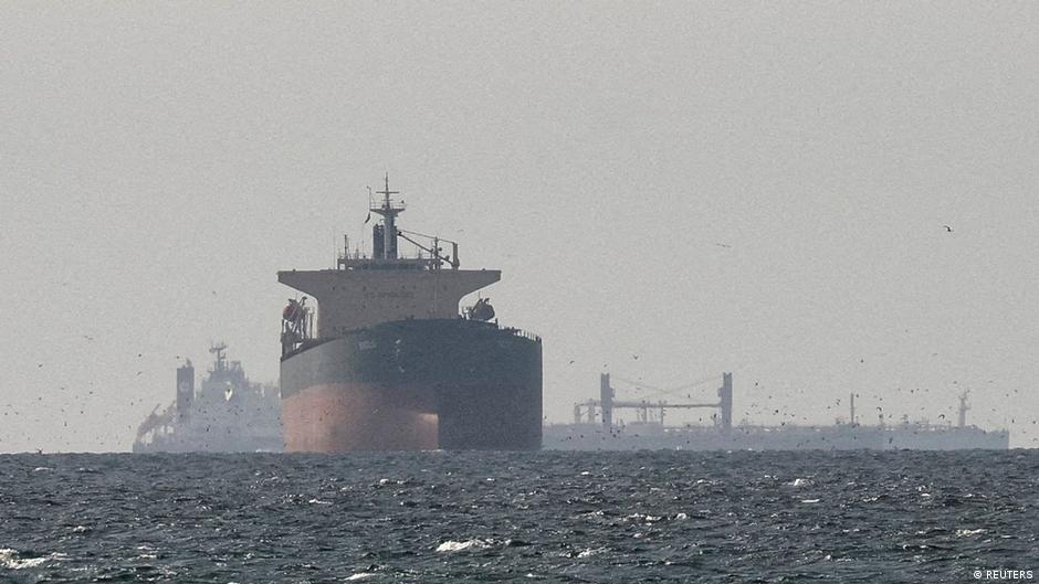 Iran war: US, Iran say peace deal near despite Hormuz attacks