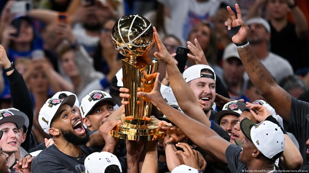 New York Knicks win first NBA championship in 53 years