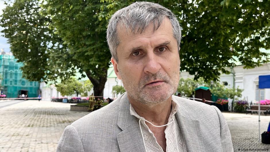 "100 тисяч костюмів знищено": директор Кіностудії Довженка про удар РФ