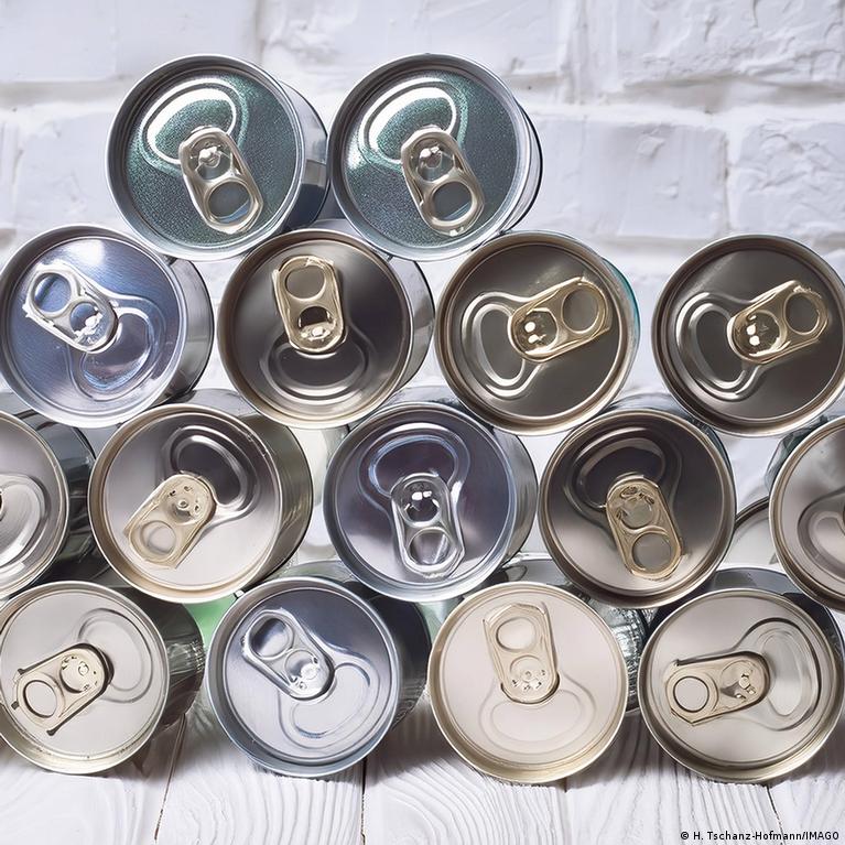 dw.com - Jeannette Cwienk - EU ban on BPA chemical in food packaging takes effect