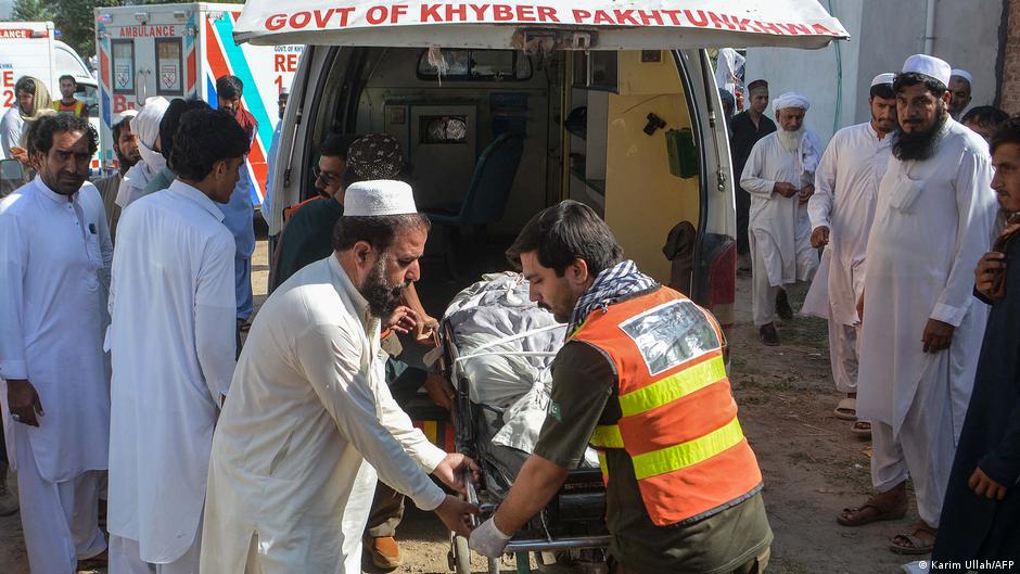 Pakistan: Roadside bombs kill 7 in northwest