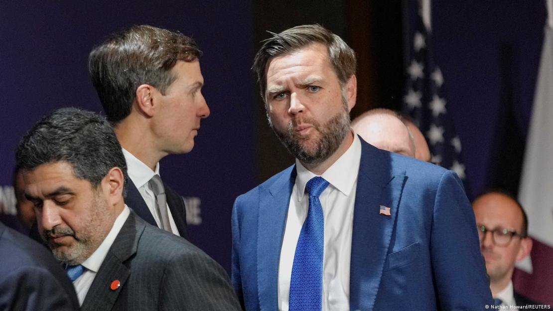 O vice-presidente dos EUA, JD Vance, durante as negociações na Suíça