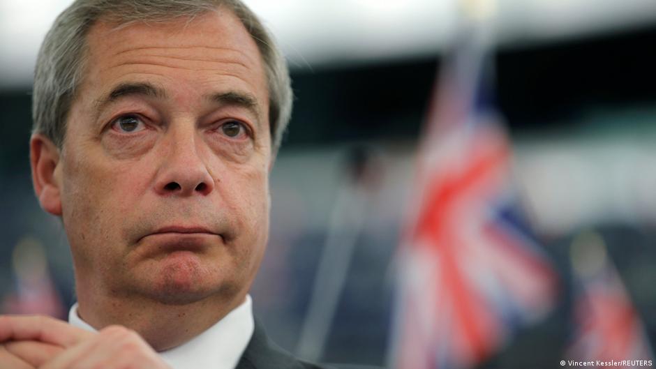 Nigel Farage rezygnuje z przywództwa Reform UK i mandatu posła