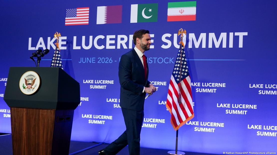 El vicepresidente de EE. UU., J.D.Vance, hace declaraciones en la cumbre de Suiza.