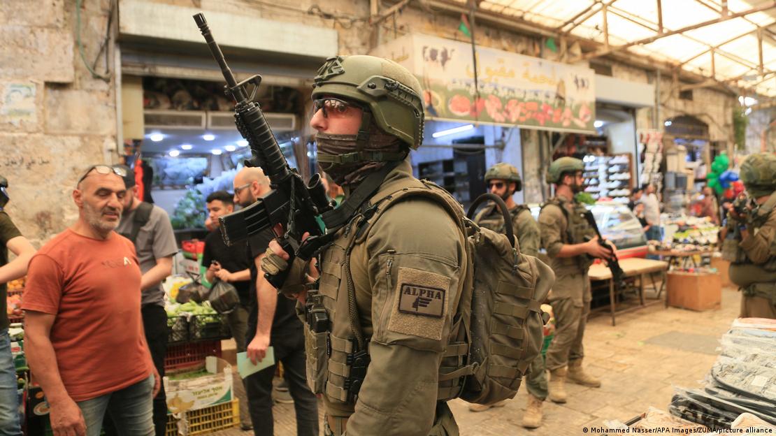 Soldados israelenses em Gaza Soldados israelenses em Gaza