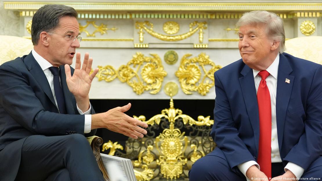 NATO Genel Sekreteri Mark Rutte ve ABD Başkanı Donald Trump, Beyaz Saray'daki Oval Ofis'te