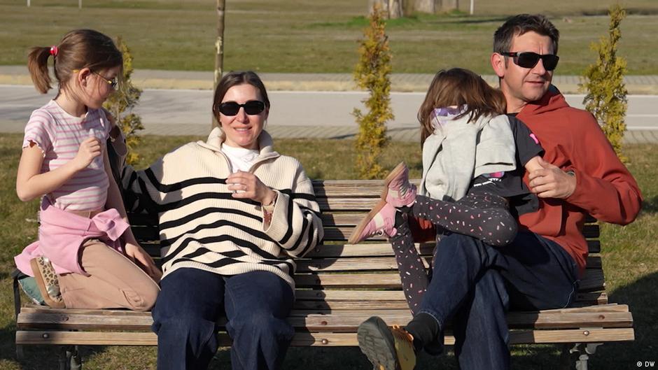 Fostering resilience: Bulgarians’ parenting style