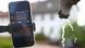 Allemagne | Un smartphone affiche une application météo annonçant une température de 40 °C en pleine vague de chaleur, tandis qu'une fontaine coule à proximité, le 28 juin 2026. Allemagne | Un smartphone affiche une application météo annonçant une température de 40 °C en pleine vague de chaleur, tandis qu'une fontaine coule à proximité, le 28 juin 2026.