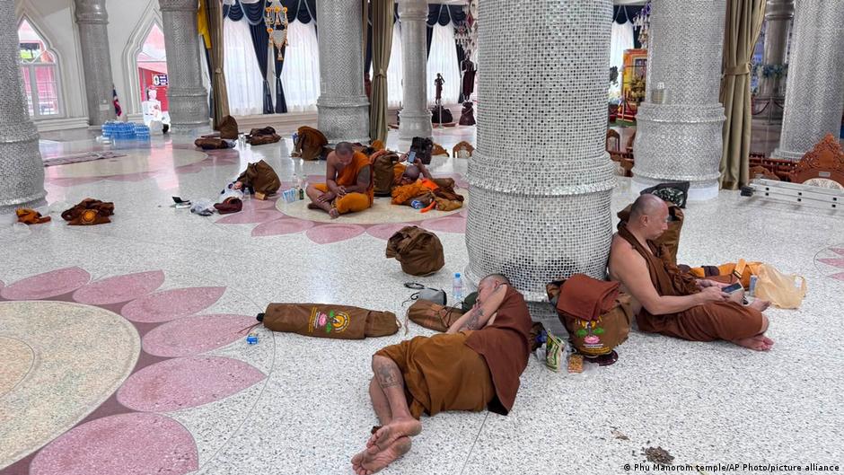 Thailand: Child crashes vehicle into group of monks