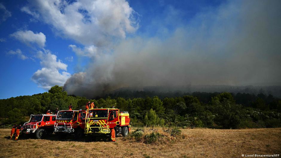 Depois da onda de calor: incêndios florestais devastam o sul da França