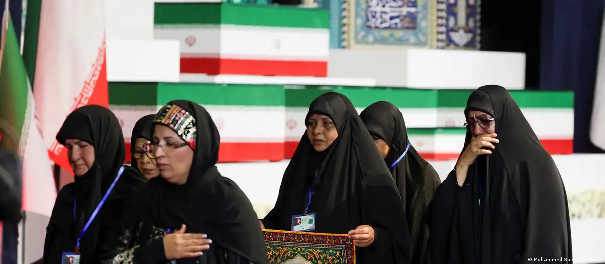 Iran: Dignitaries arrive for Ayatollah Khamenei's funeral