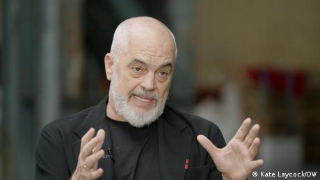 Edi Rama beim DW-Interview in der Jahrhunderthalle in Bochum