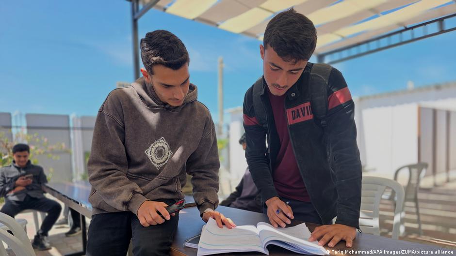 Palestinian students flee Gaza to resume studies abroad