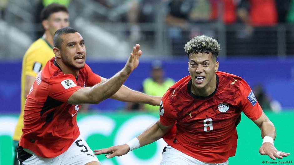 بعد فوز تاريخي لمصر.. محمد صلاح يتوج بجائزة رجل المباراة