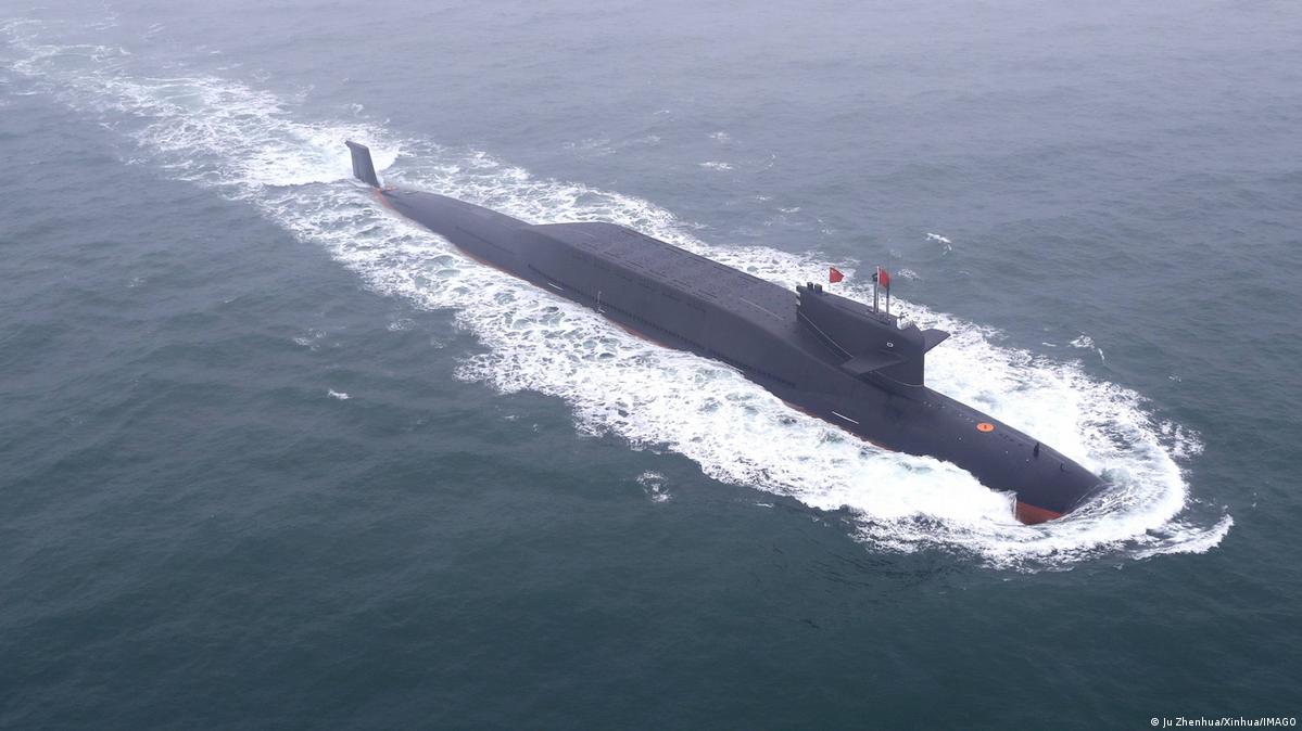 China Qingdao 2019 | Neuer Typ eines nuklearen U-Boots der chinesischen Marine 试射导弹据信从一艘094型(“晋”级)核潜艇发射