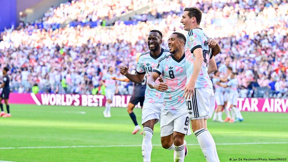 Bélgica aplasta a Estados Unidos y llega a cuartos entre el escándalo de Folarin Balogun