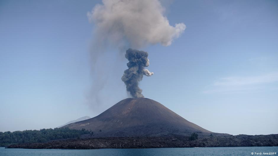 Gunung Anak Krakatau Siaga, Kecil Terjadi Potensi Tsunami