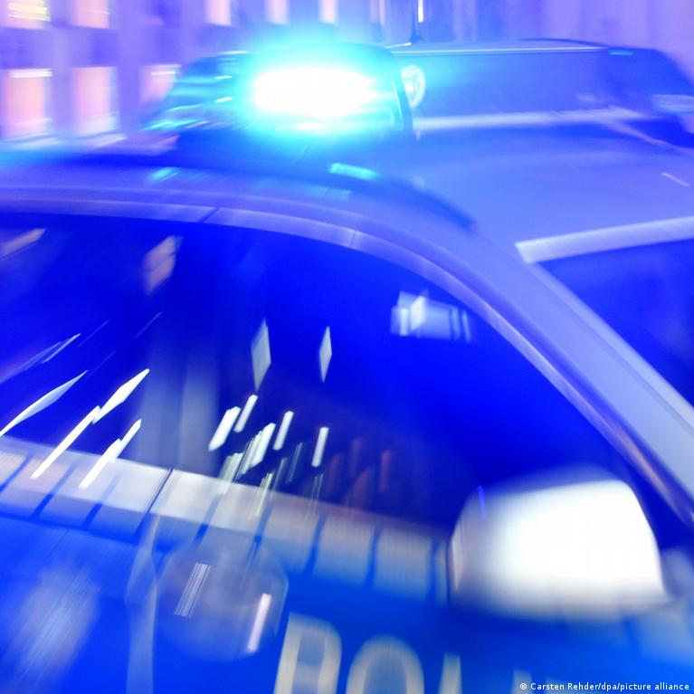 Berlin hostage situation: Man holds woman in supermarket