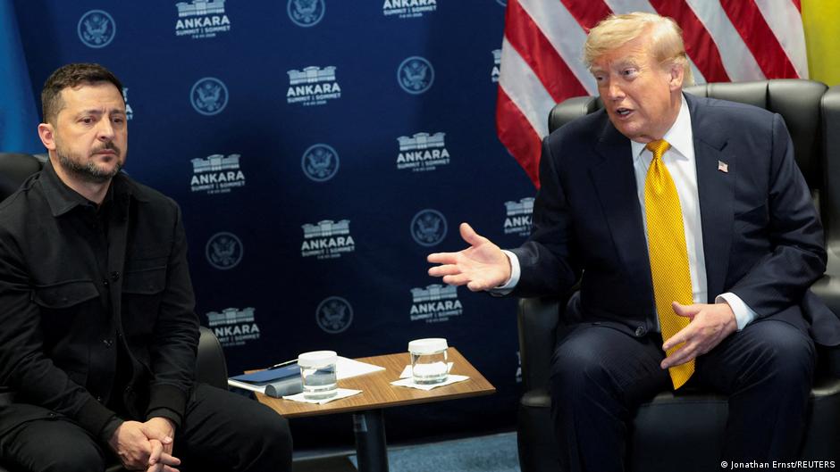 Axios: Трамп требует от Киева прекратить удары по российским НПЗ