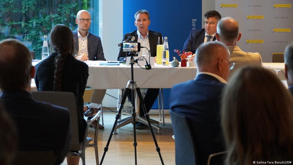 Božić: Naš normalan posao je borba