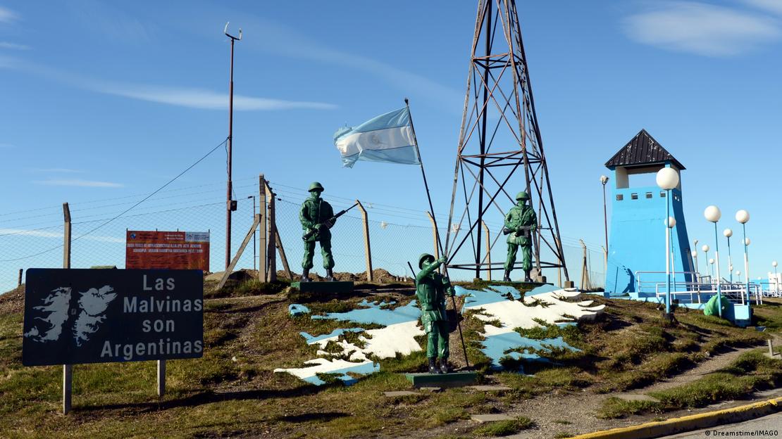 Base Naval argentina en las Islas Malvinas Base Naval argentina en las Islas Malvinas