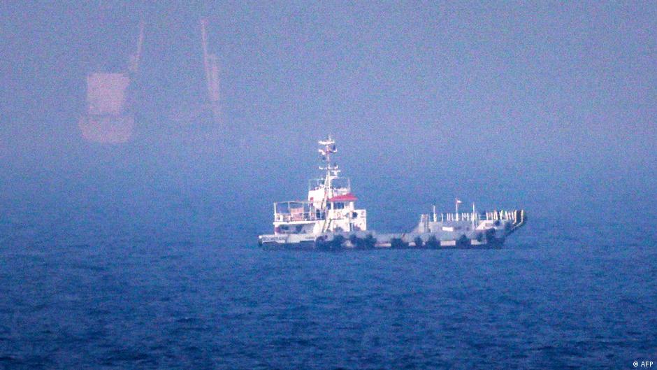 Πόλεμος του Ιράν: Ο Τραμπ επαναφέρει τον αποκλεισμό των Στενών του Ορμούζ από τις ΗΠΑ