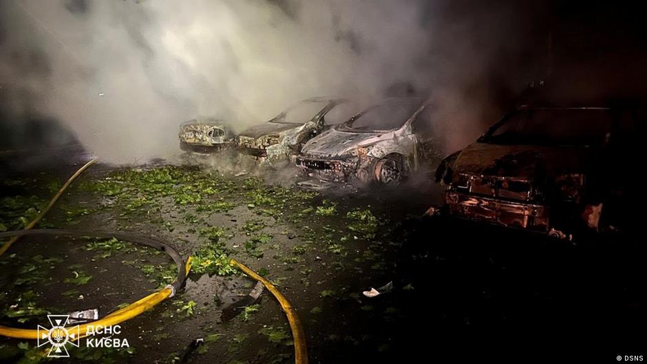 Армія РФ вдарила балістикою по Києву: пожежі у двох районах