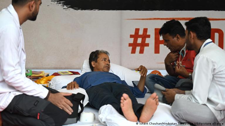 இந்தியா செய்திகள்: சோனம் வாங்க்சுக் மேற்கொண்ட உண்ணாவிரதம் மோடிக்கு சவால்!